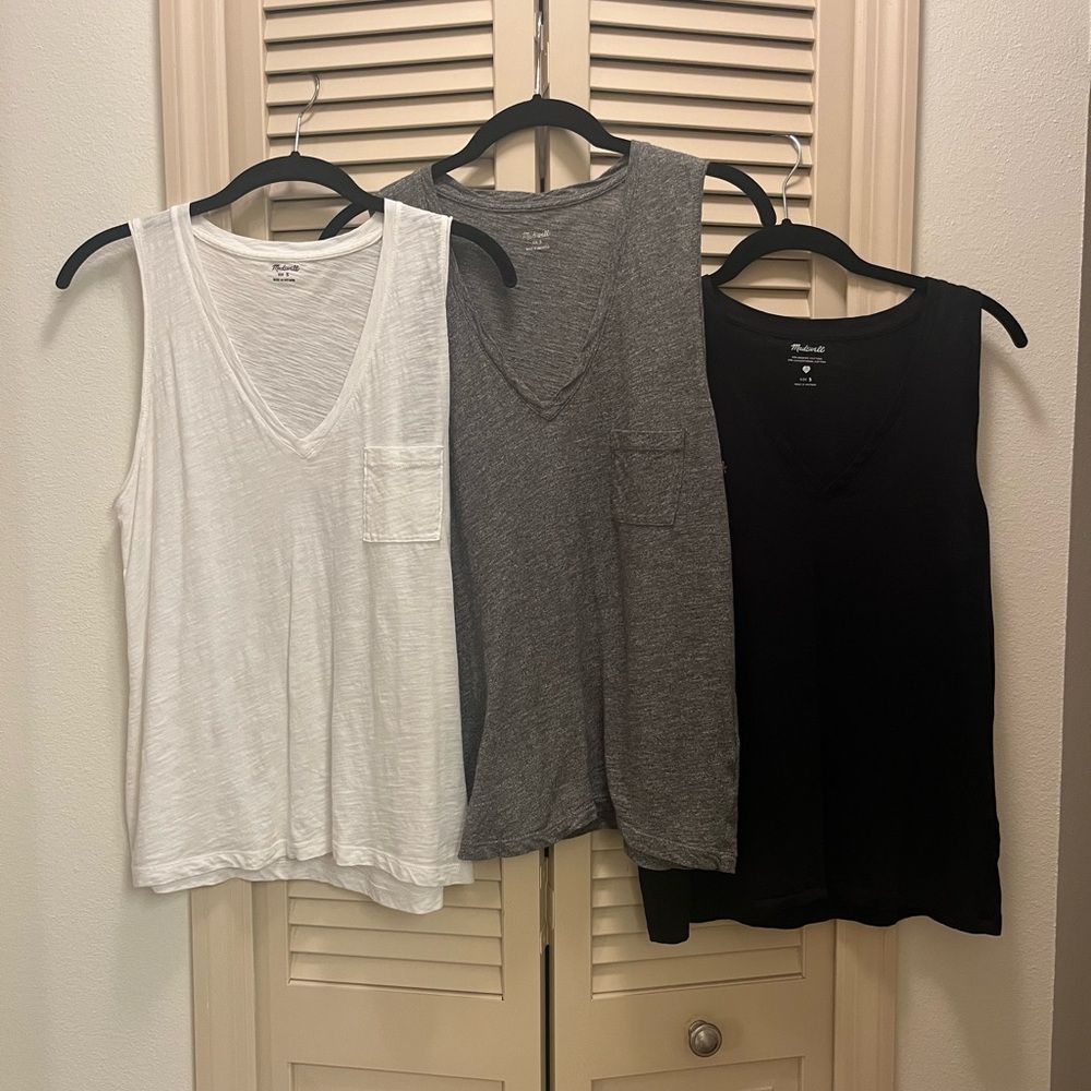 Madewell V-neck whisper tank tops with pocket,set of three, size small
